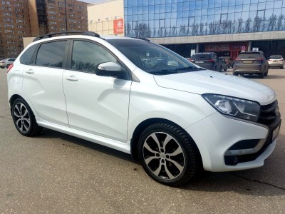 Накладки на пороги Fanat на LADA XRAY (Х-рей)